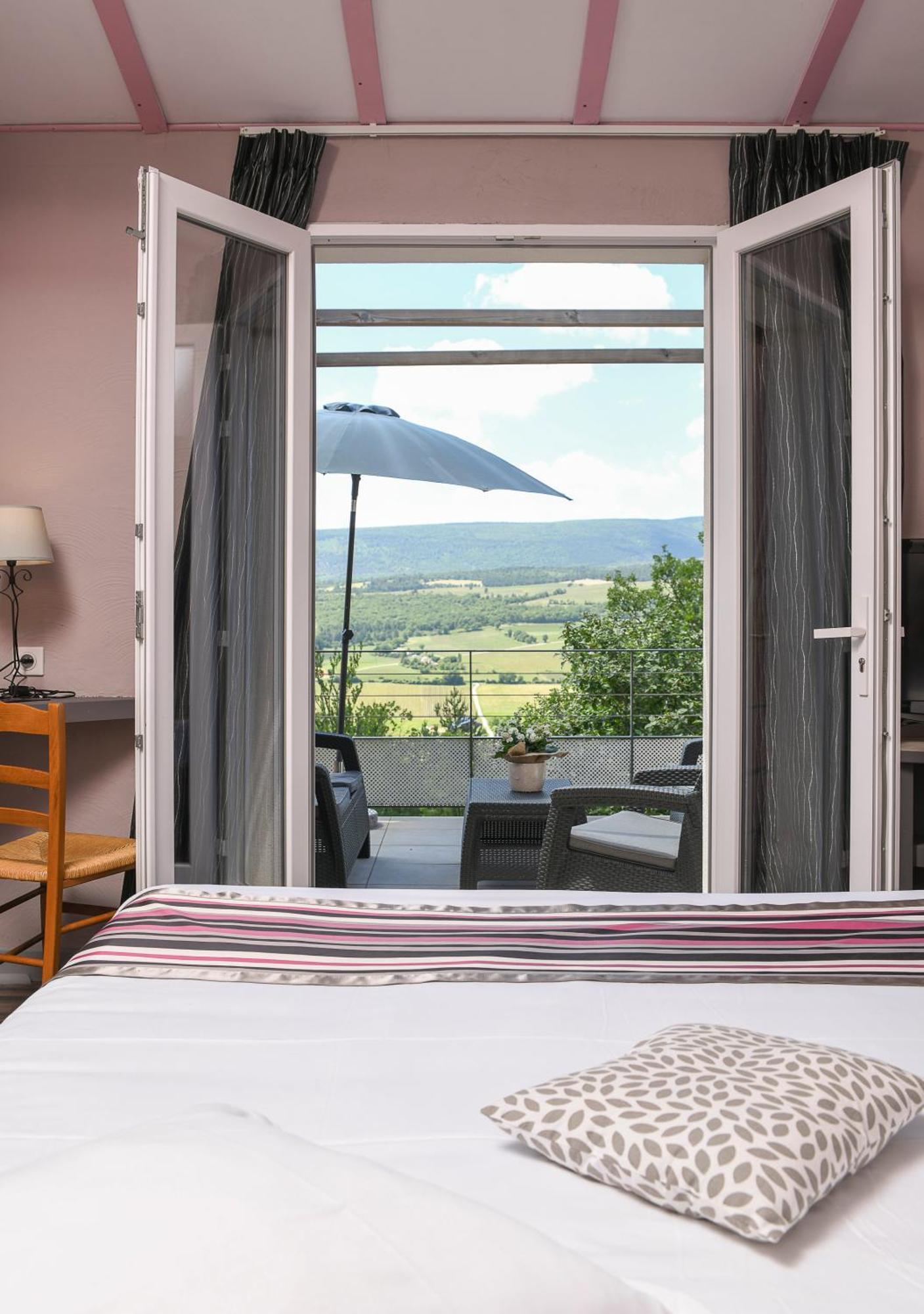 Hotel Domaine Du Val De 4*