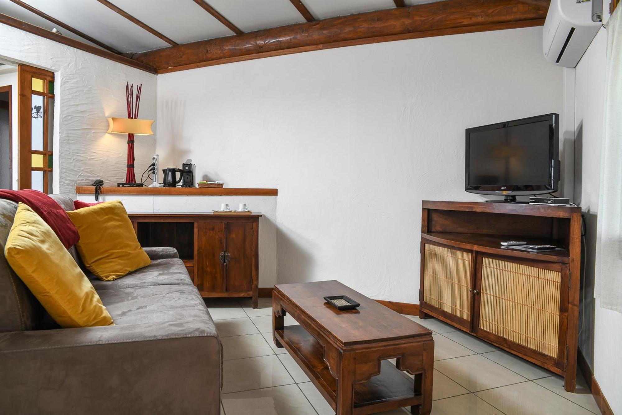 Domaine Du Val De 4*