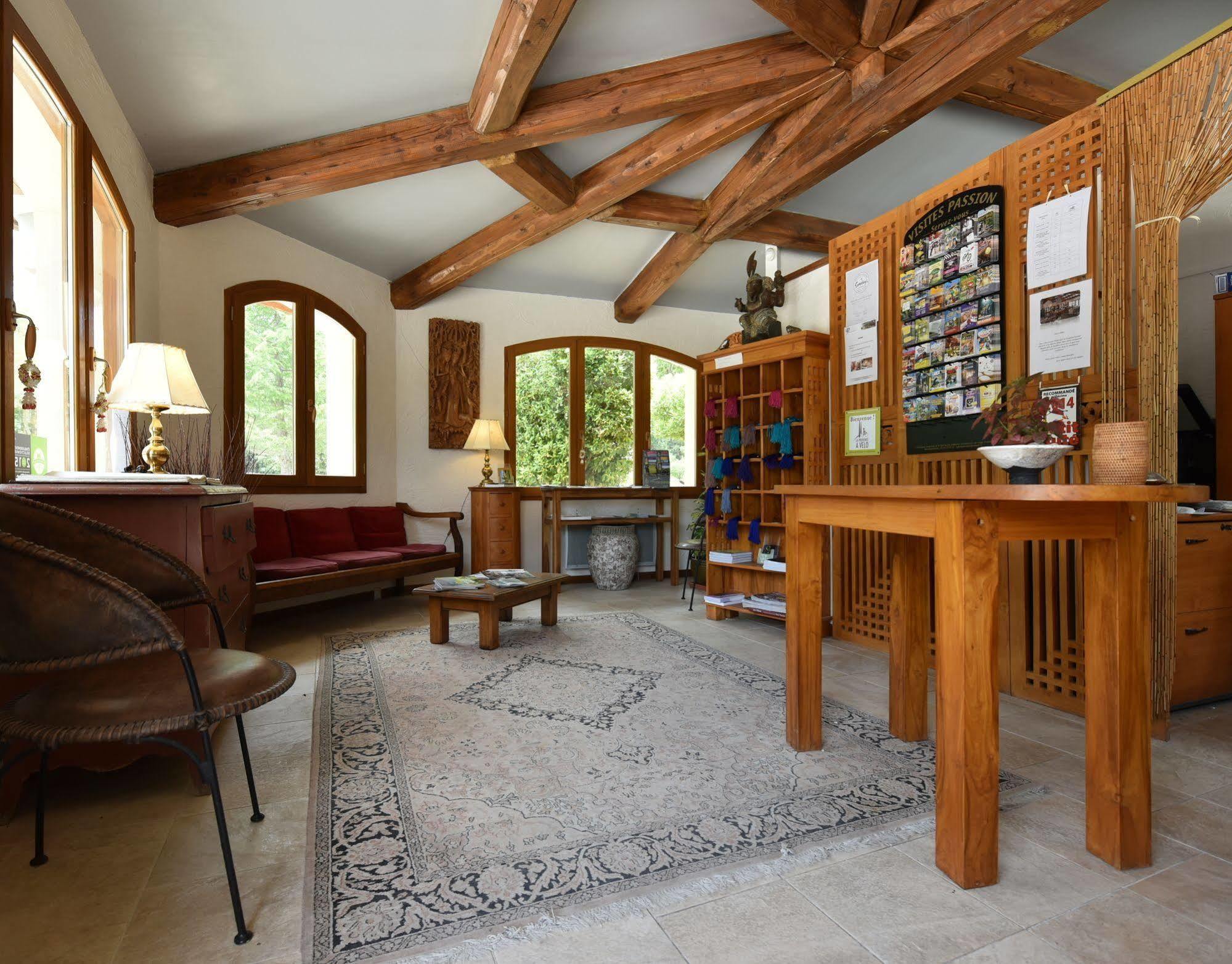 Domaine Du Val De 4*